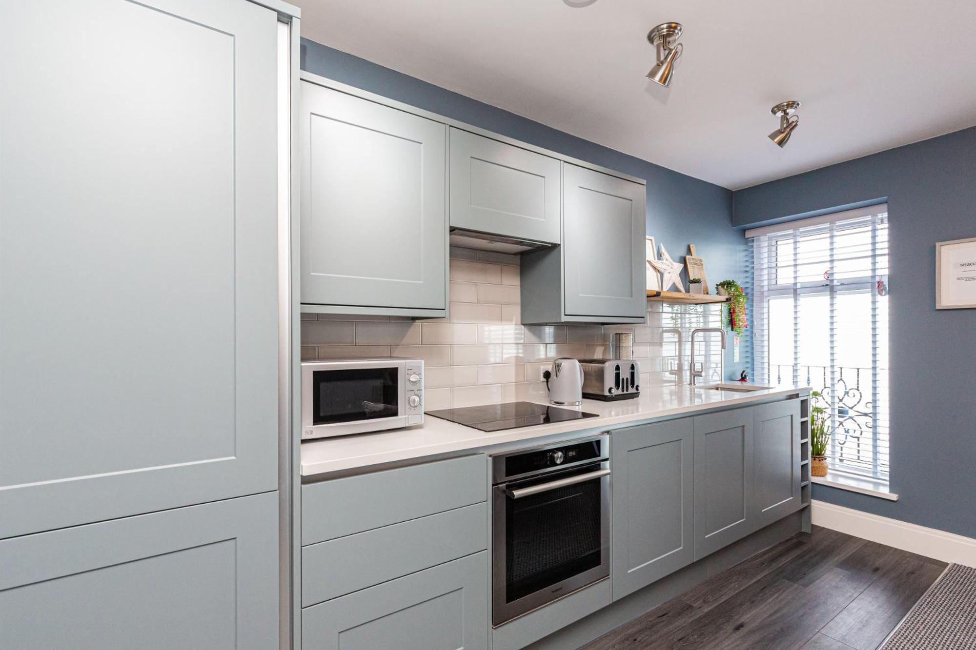 Seafront Apartment - Sleeps 6 - Gateway To The Lake District - Brand New Morecambe Esterno foto