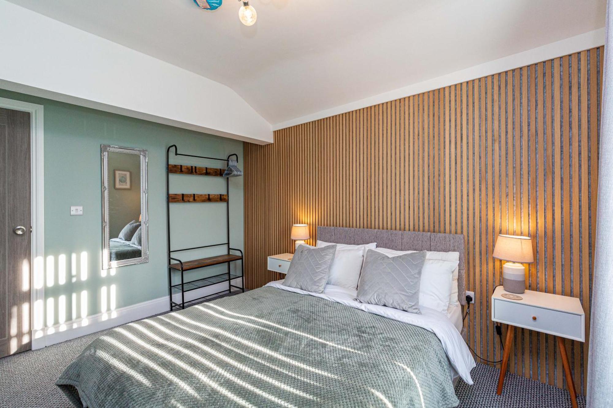 Seafront Apartment - Sleeps 6 - Gateway To The Lake District - Brand New Morecambe Esterno foto